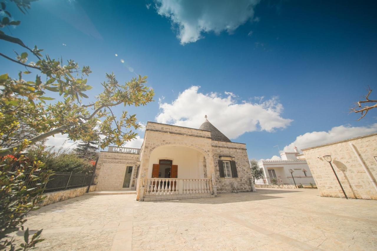 Trulli Della Collina Villa Locorotondo Exterior photo